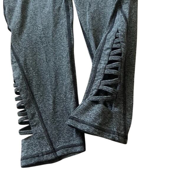 Athleta Quest Criss Cross‎ Grey Marl Chaturanga Capri Small - Picture 5 of 8